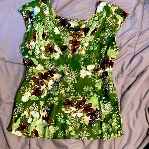 New York & Co silk blouse XS in avocado green floral print